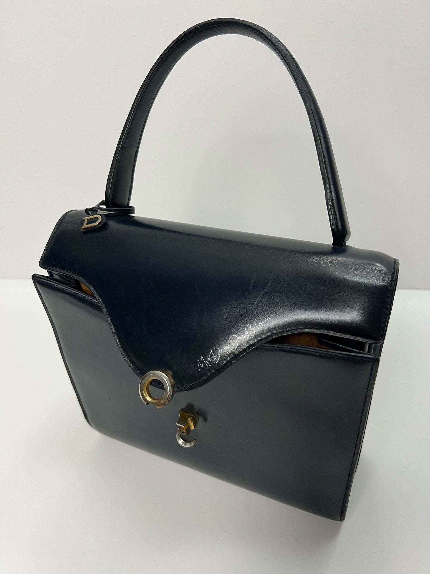 Delvaux vintage 1969 in blue marine