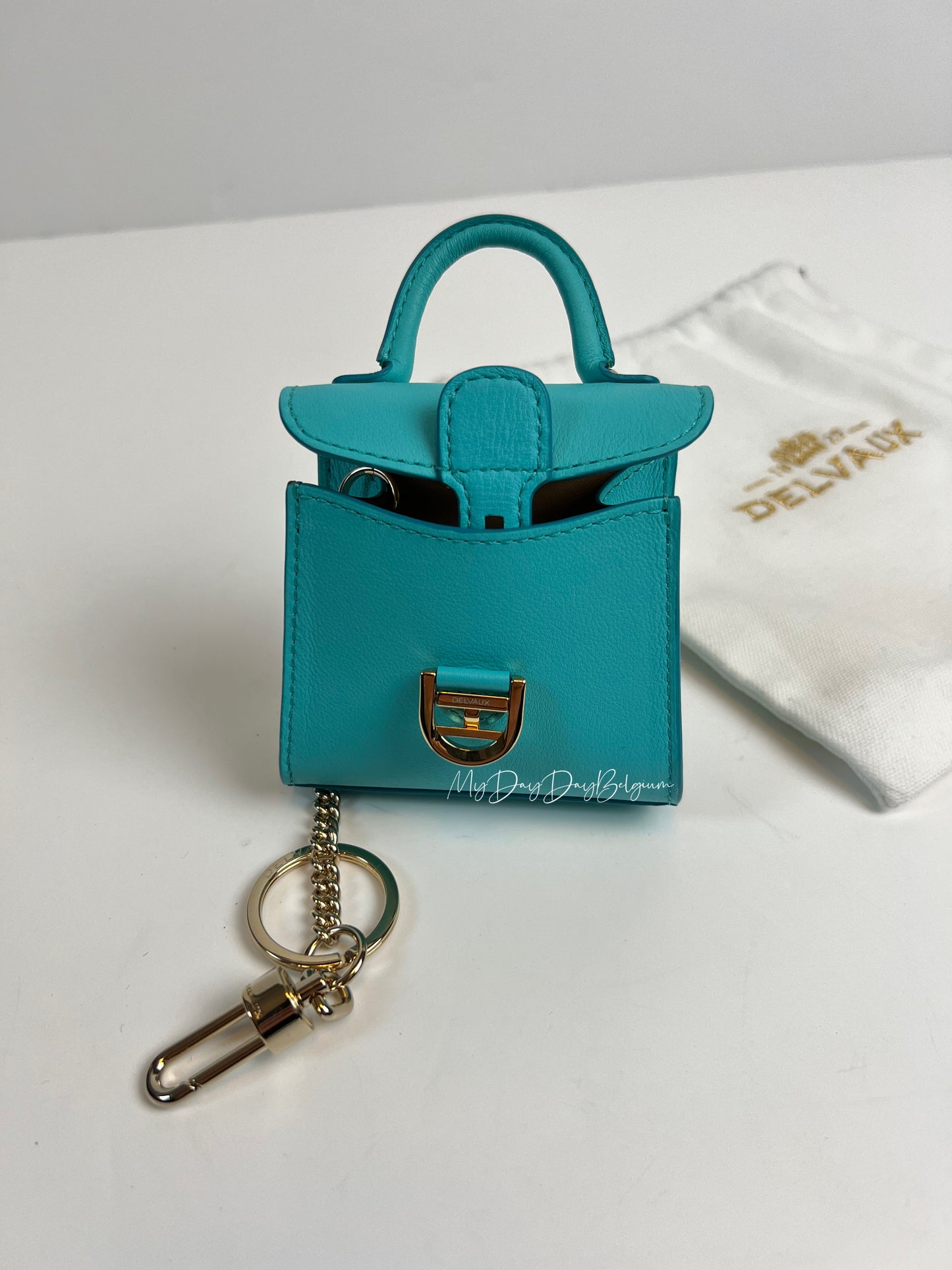 Delvaux miniature
