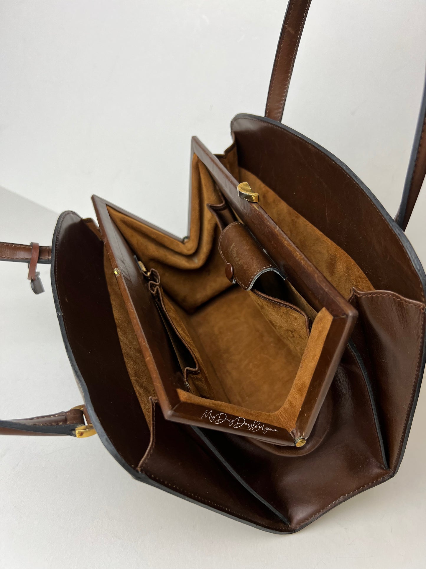 Vintage Delvaux top handle 1967