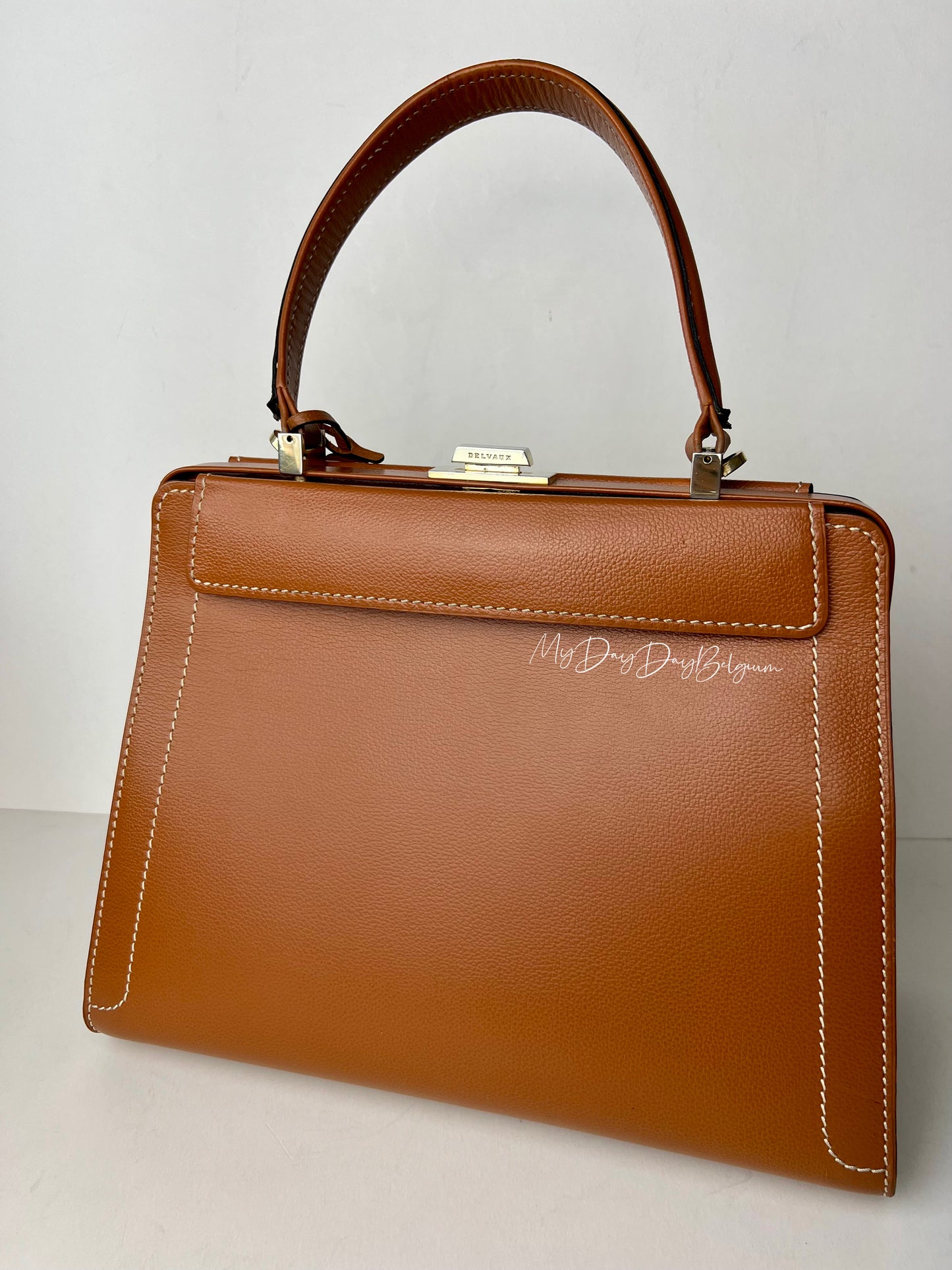 Delvaux Ilusion 1999