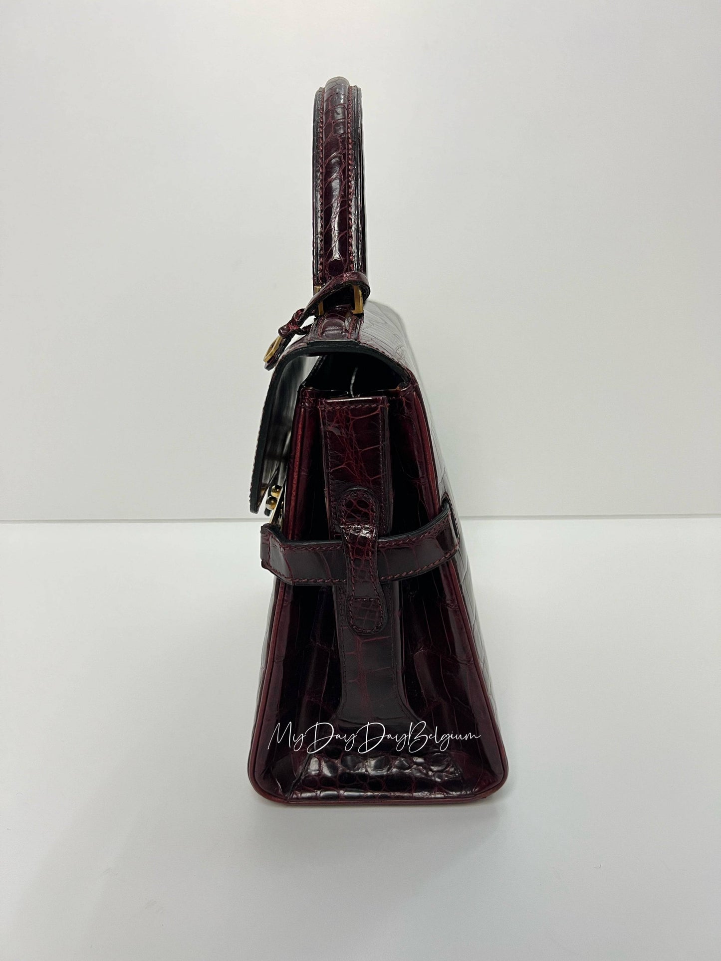 Delvaux Tempête PM 1970s red alligator porosus