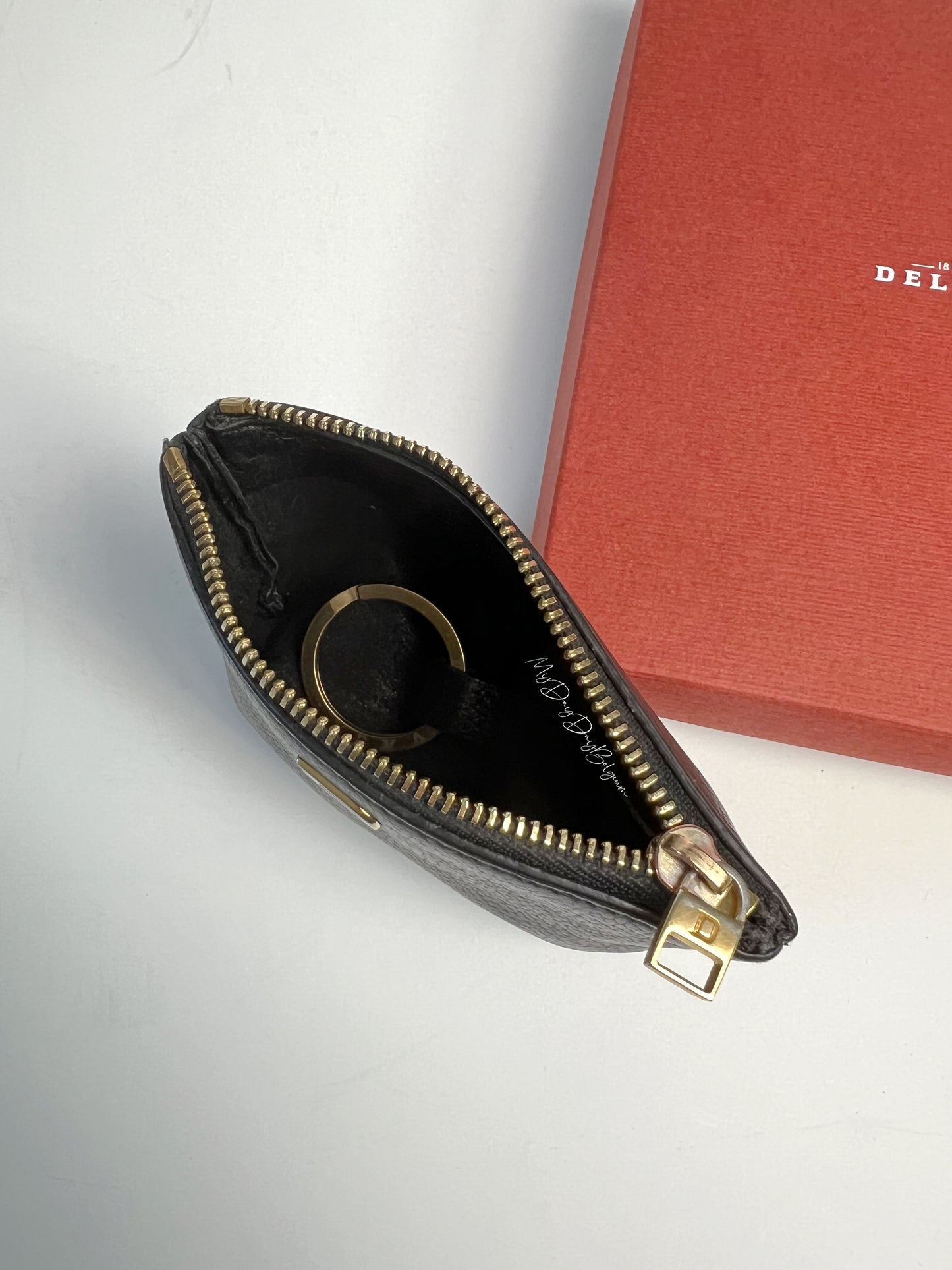 Vintage Delvaux coin / key holder