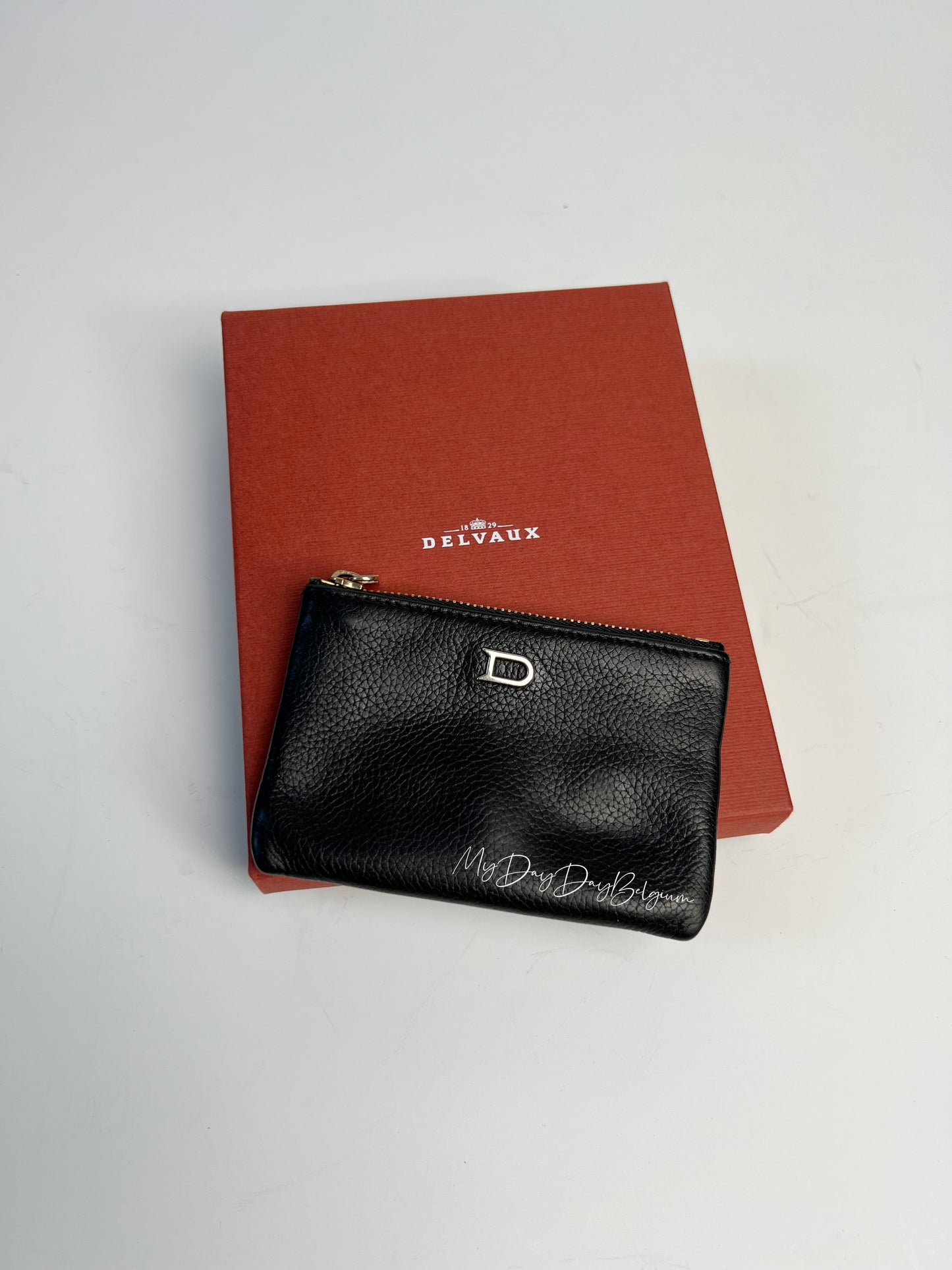 Vintage Delvaux coin / key holder