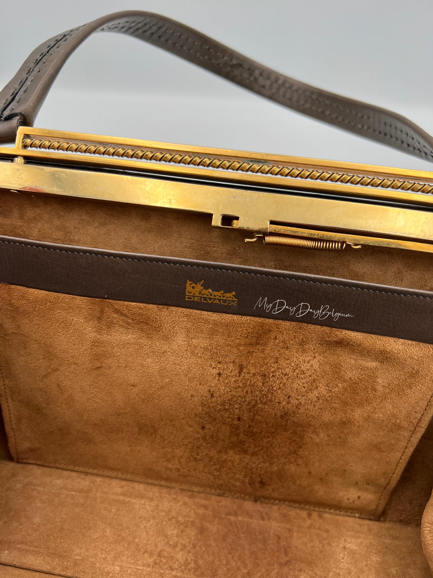 Vintage Delvaux top handle 1969 grey