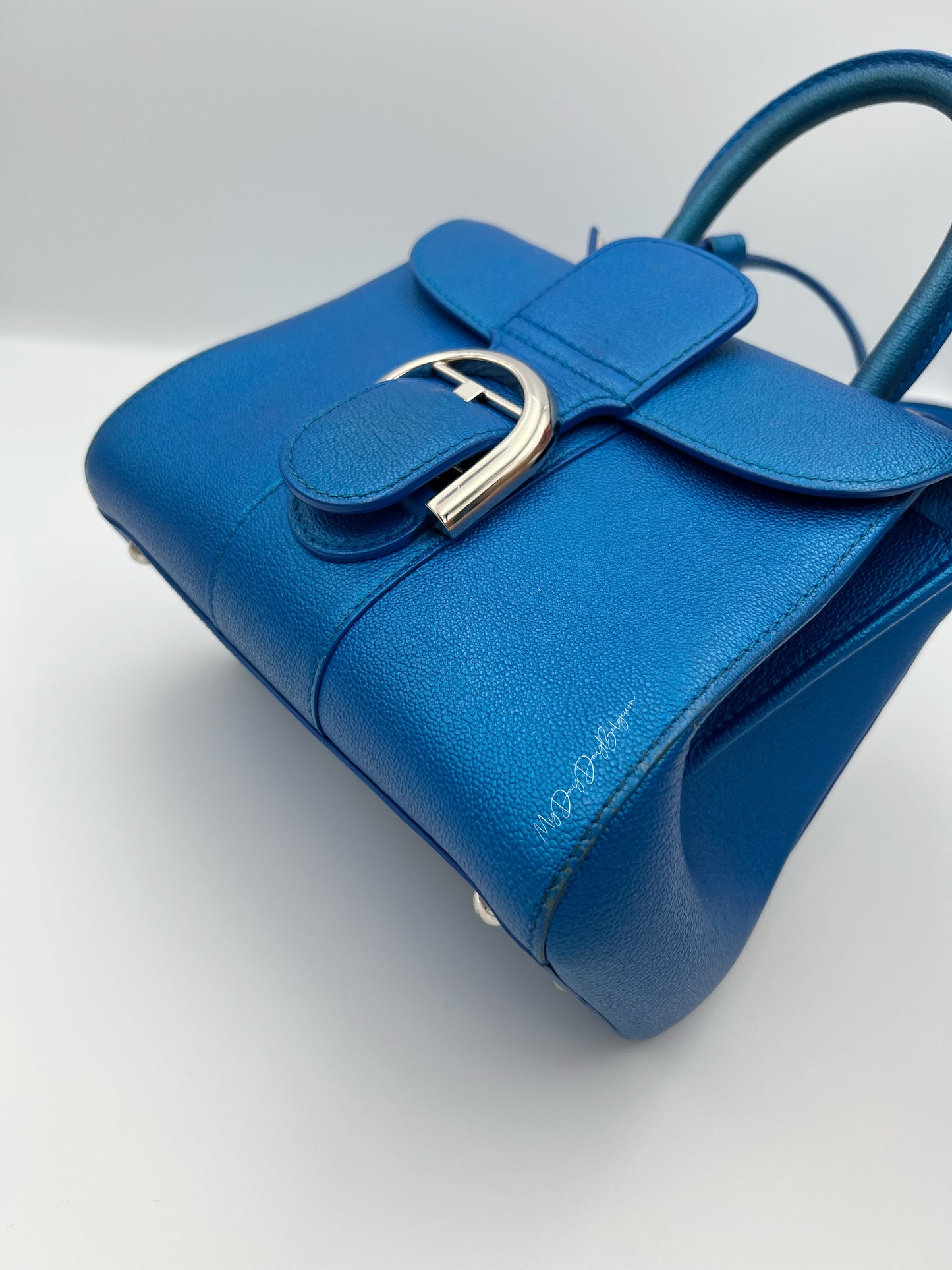 Delvaux Brillant electric blue