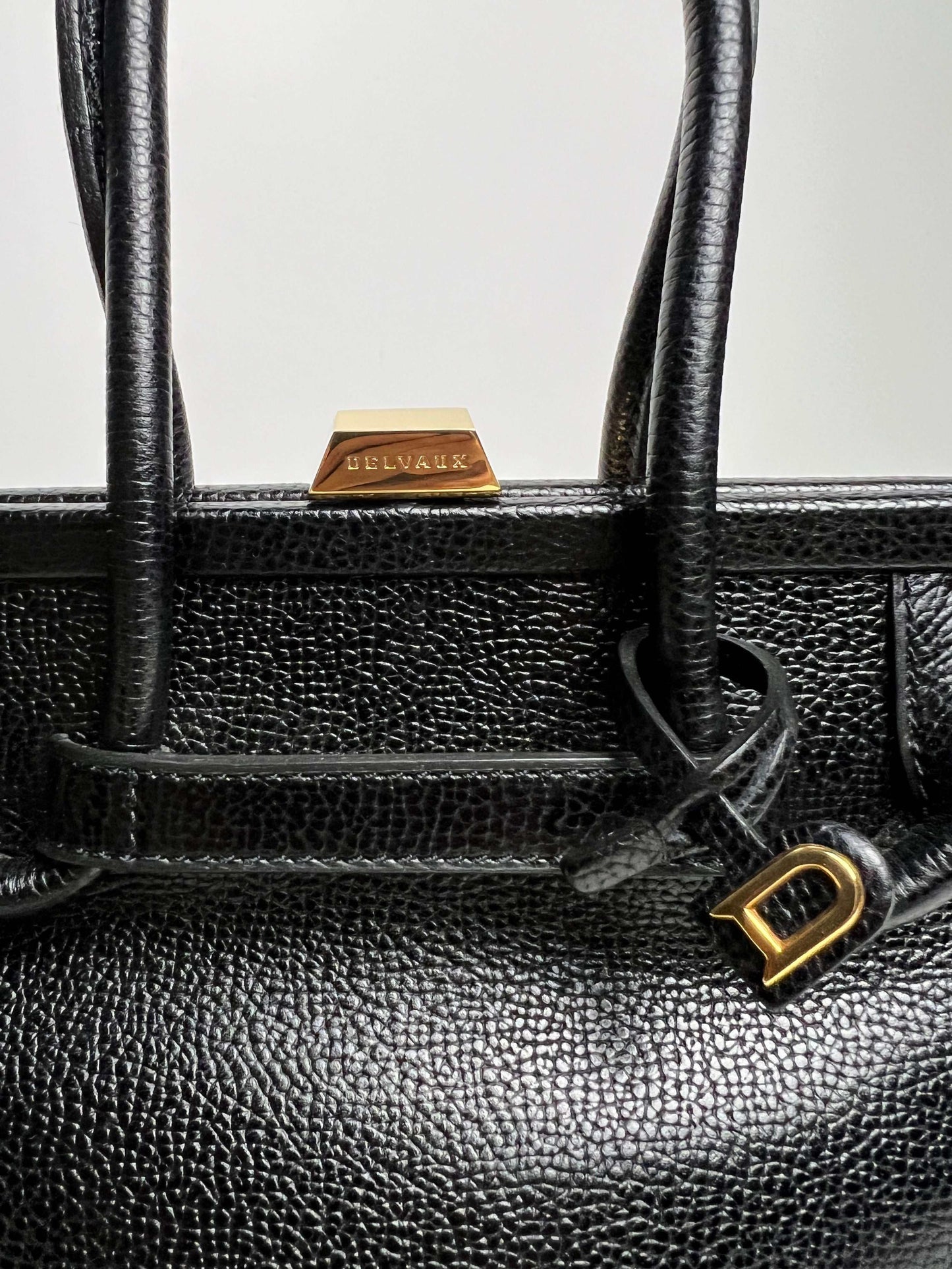 Delvaux Frenchy