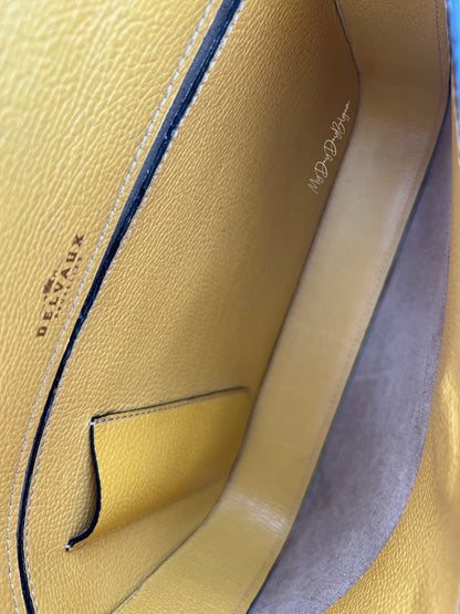 Delvaux crossbody in jumping leather pollen colour 1980s