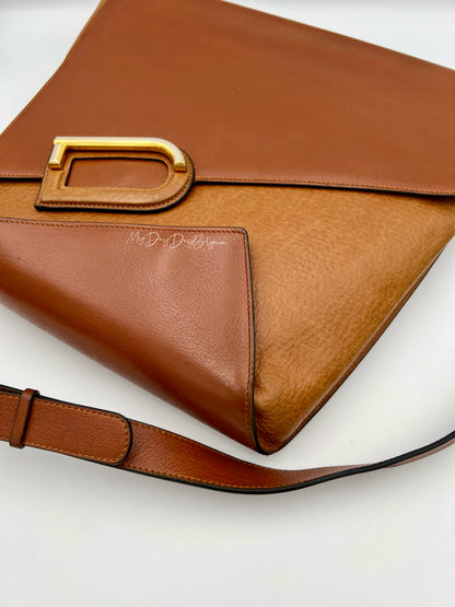 Delvaux vintage crossbody in cognac trotteur leather 1980’s