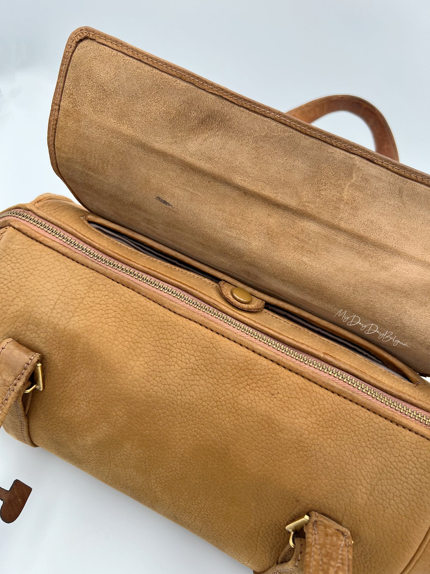 Delvaux vintage top handle collector piece from 1954