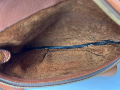 Delvaux Vintage Crossbody / Shoulder Bag Camel 1990's
