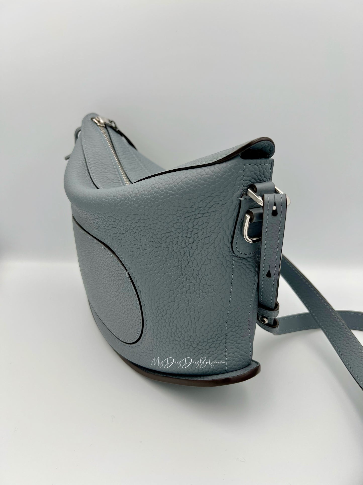 Delvaux Pin Swing