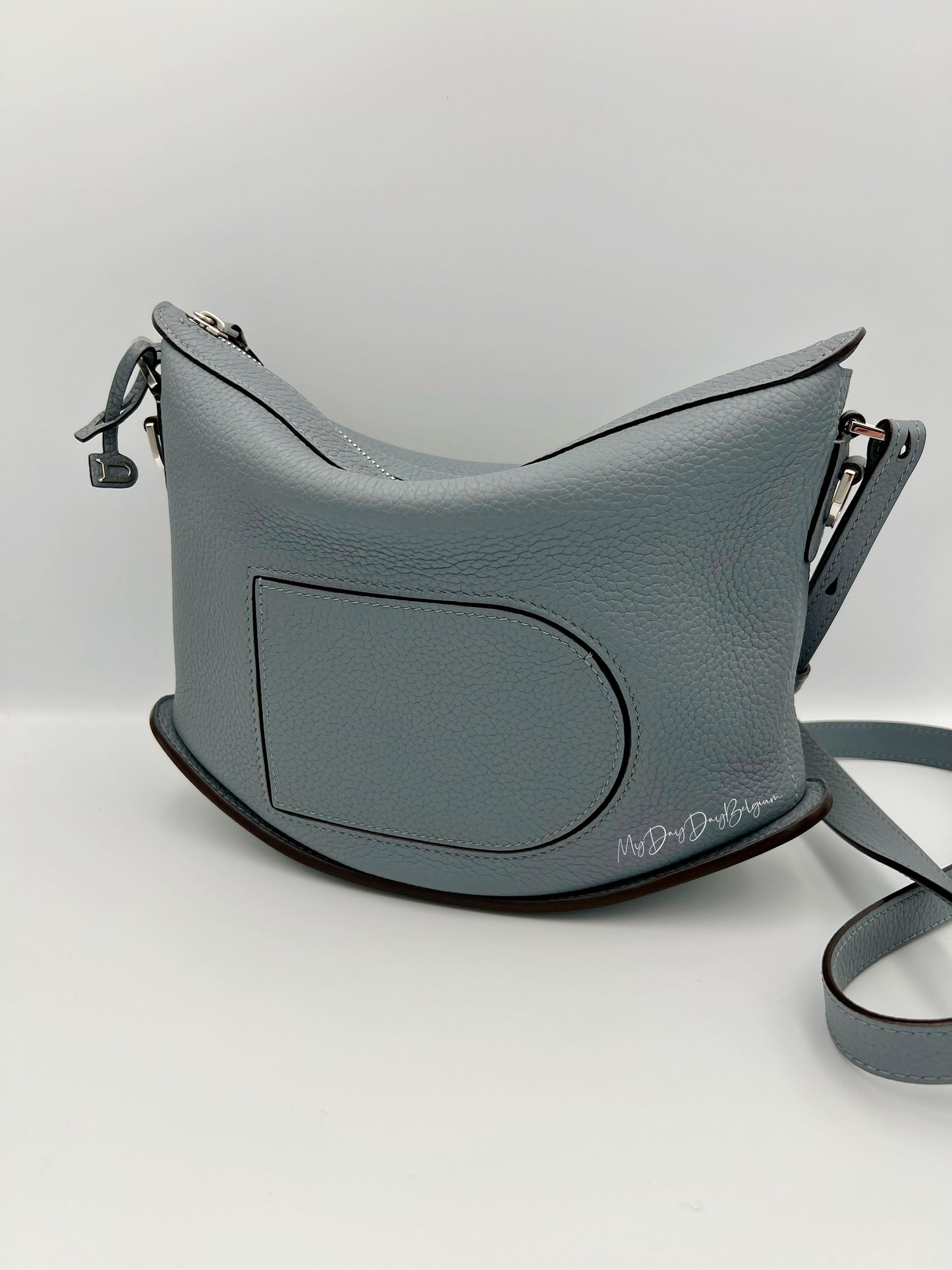 Delvaux Pin Swing