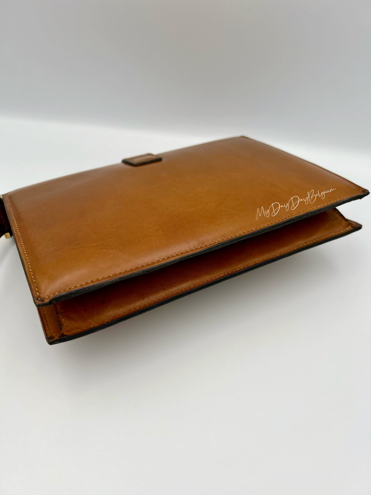 Delvaux vintage crossbody camel colour 1969