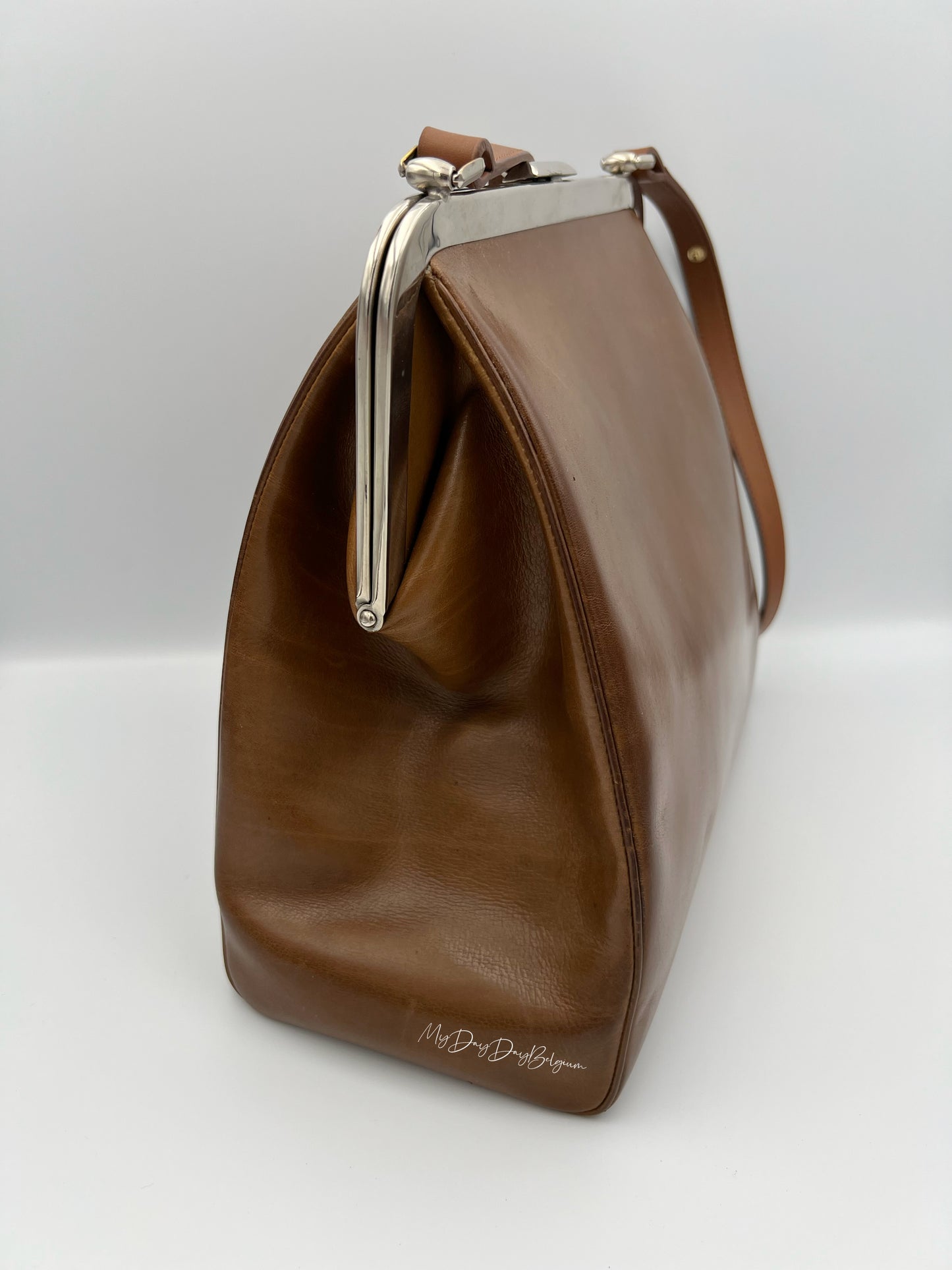 Delvaux vintage crossbody 1960