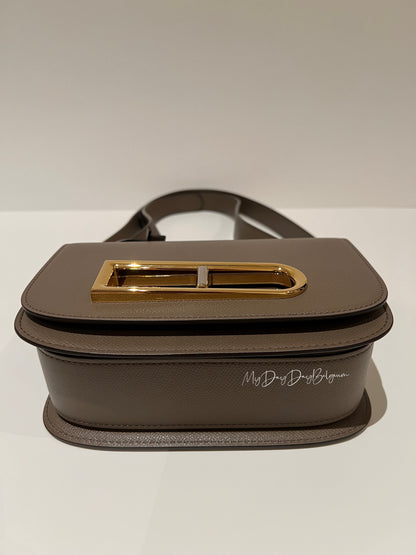 Delvaux Lingot Crossbody / Shoulder Bag Taupe 2022