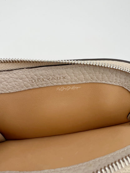 Delvaux Pin D Multifunctions taurillon soft wallet