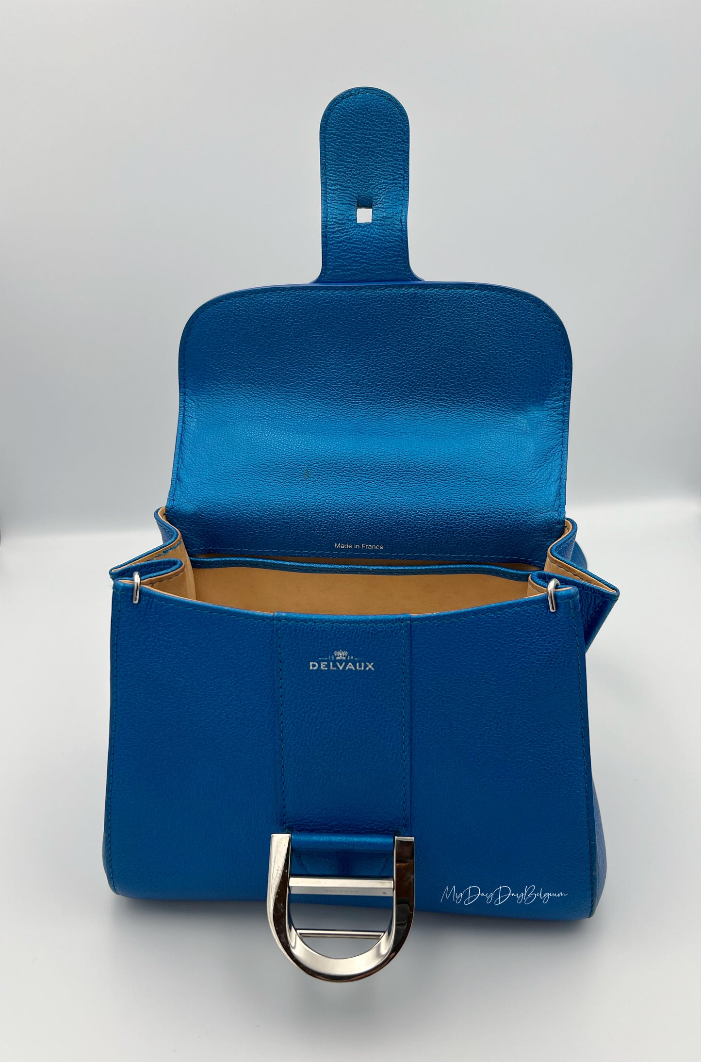 Delvaux Brillant electric blue