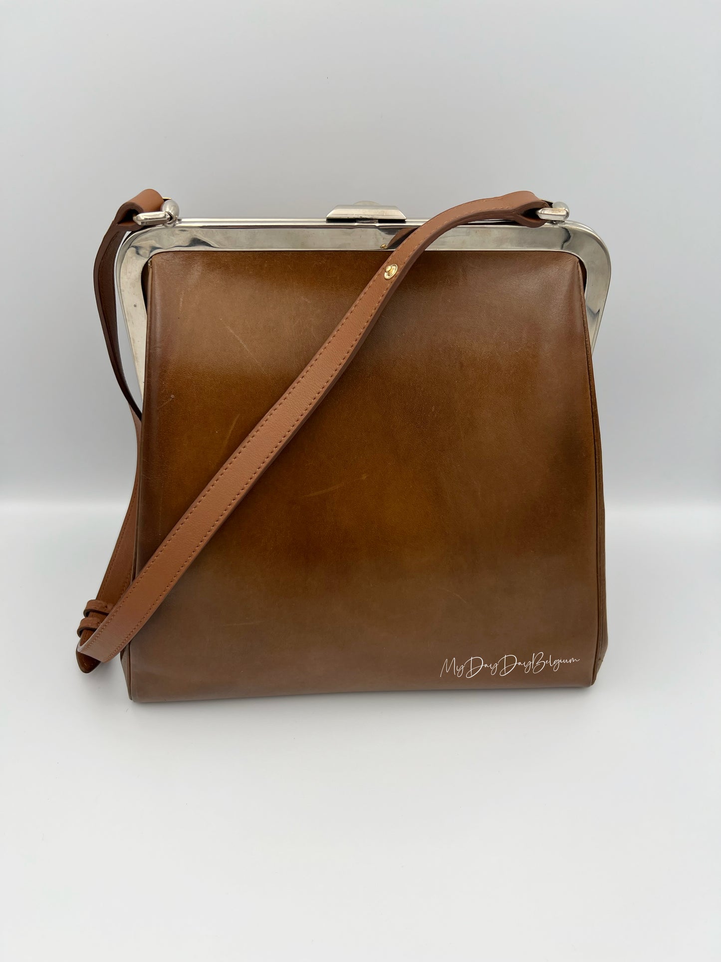 Delvaux vintage crossbody 1960