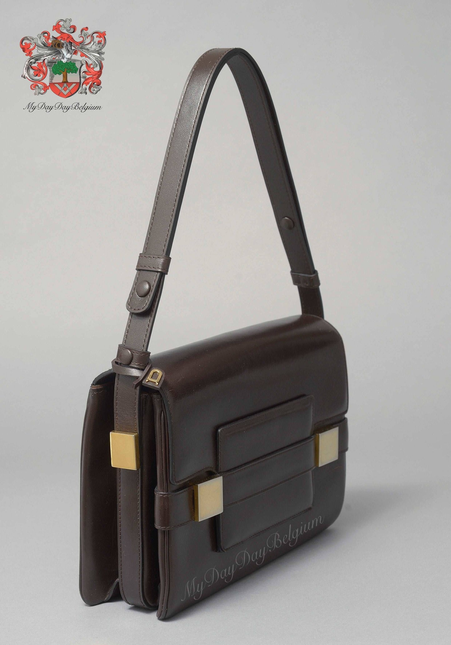 Delvaux vintage crossbody/shoulder bag 1977