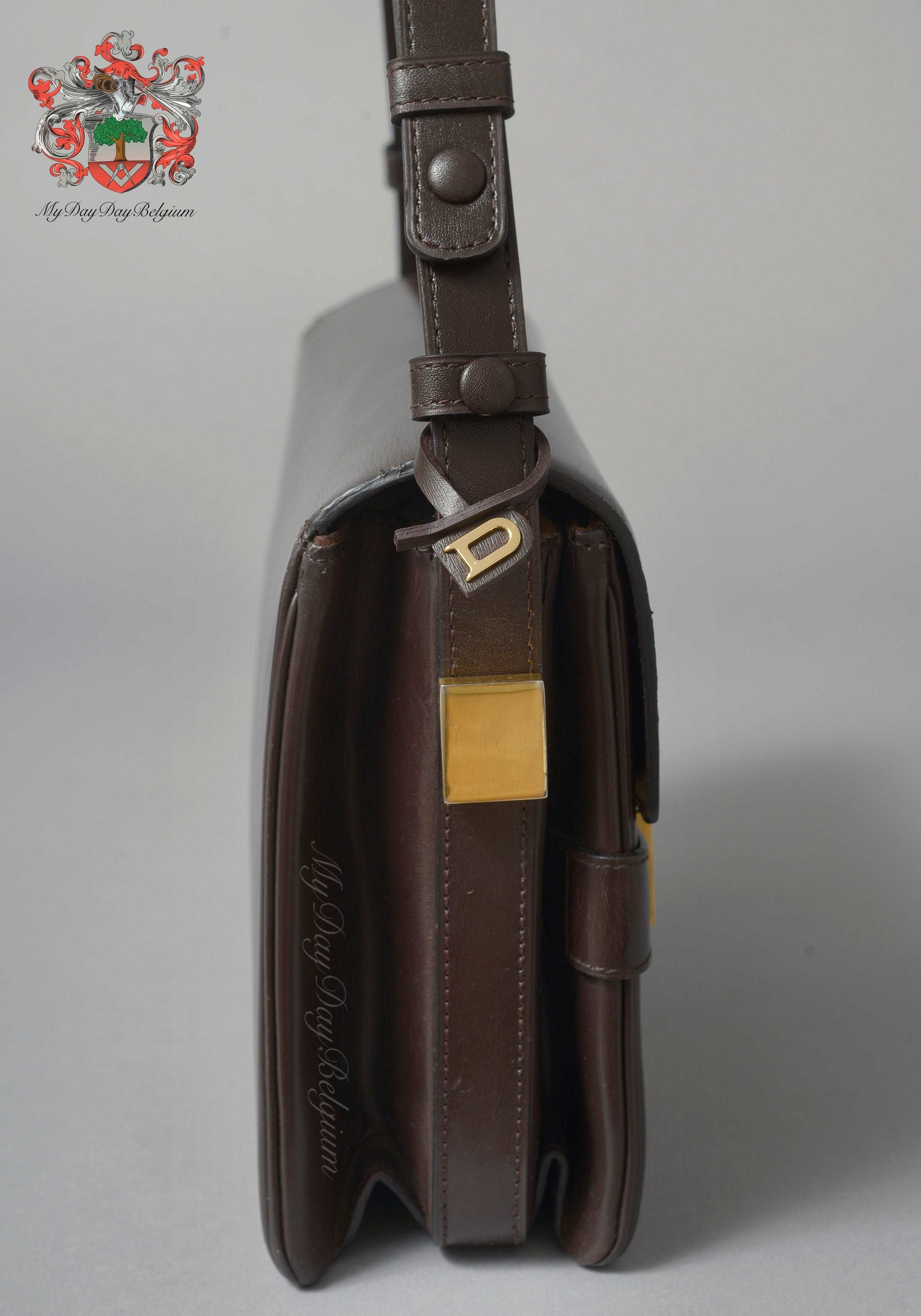 Delvaux vintage crossbody/shoulder bag 1977