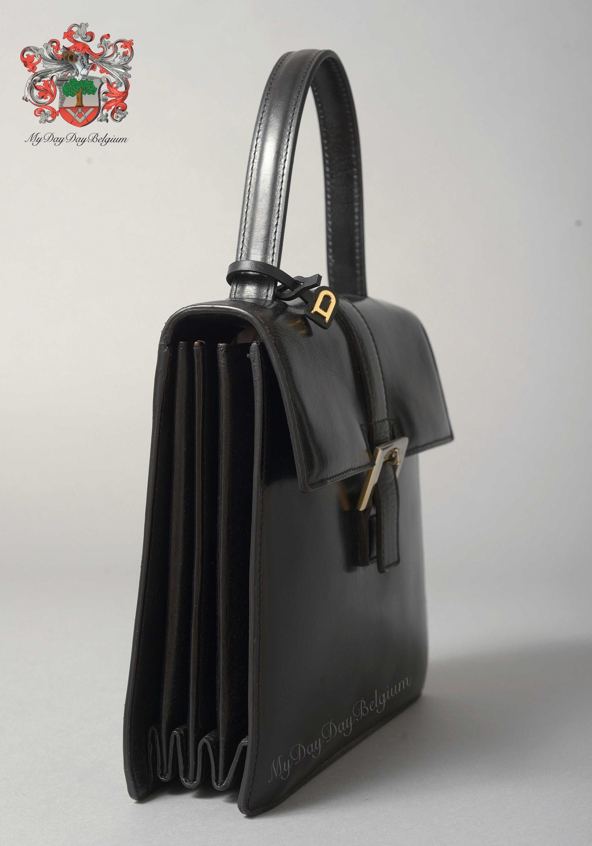 Delvaux vintage handbag 1966