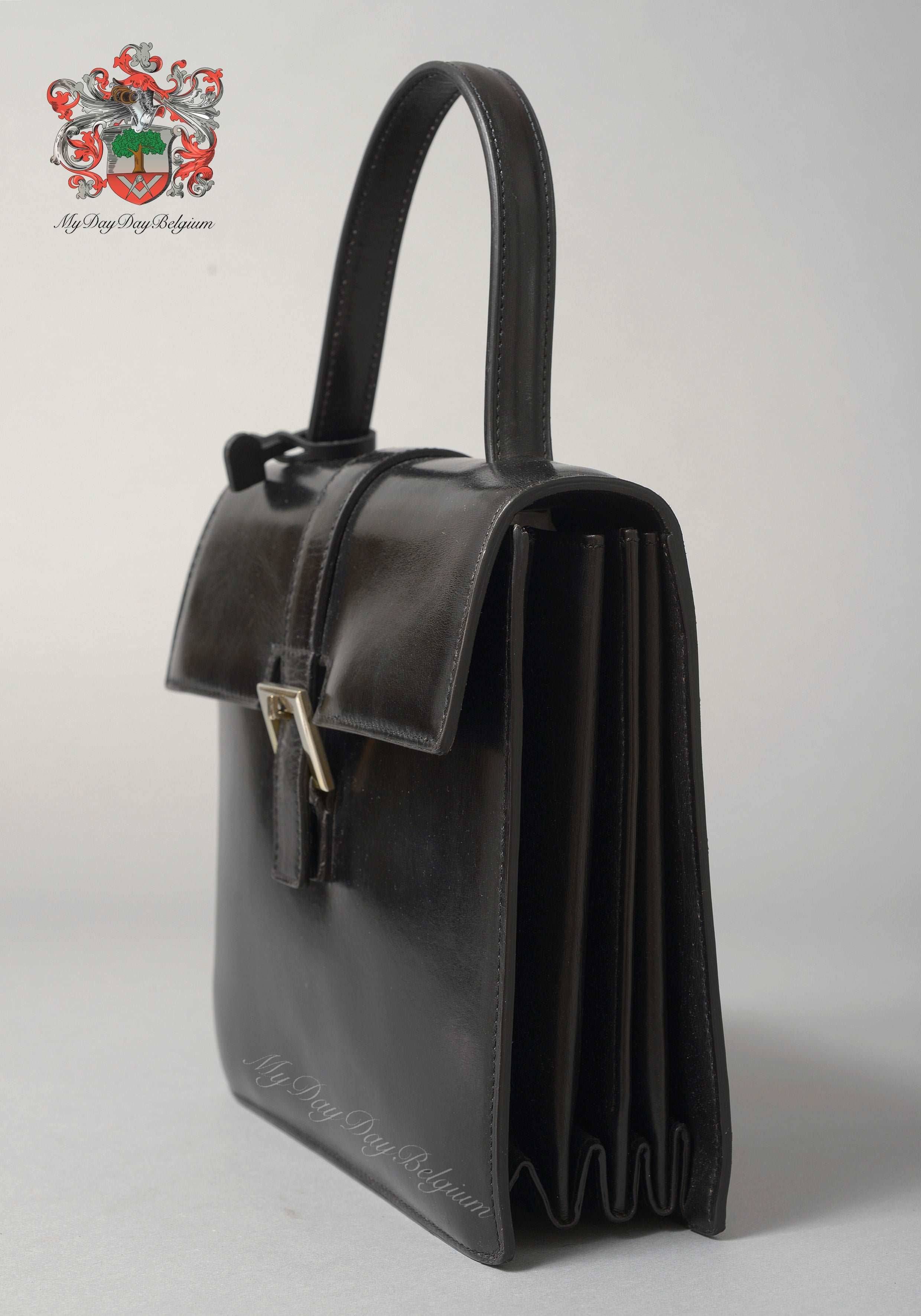 Delvaux Vintage Handbag 1966 - Hippisme Collection – MyDayDayBelgium