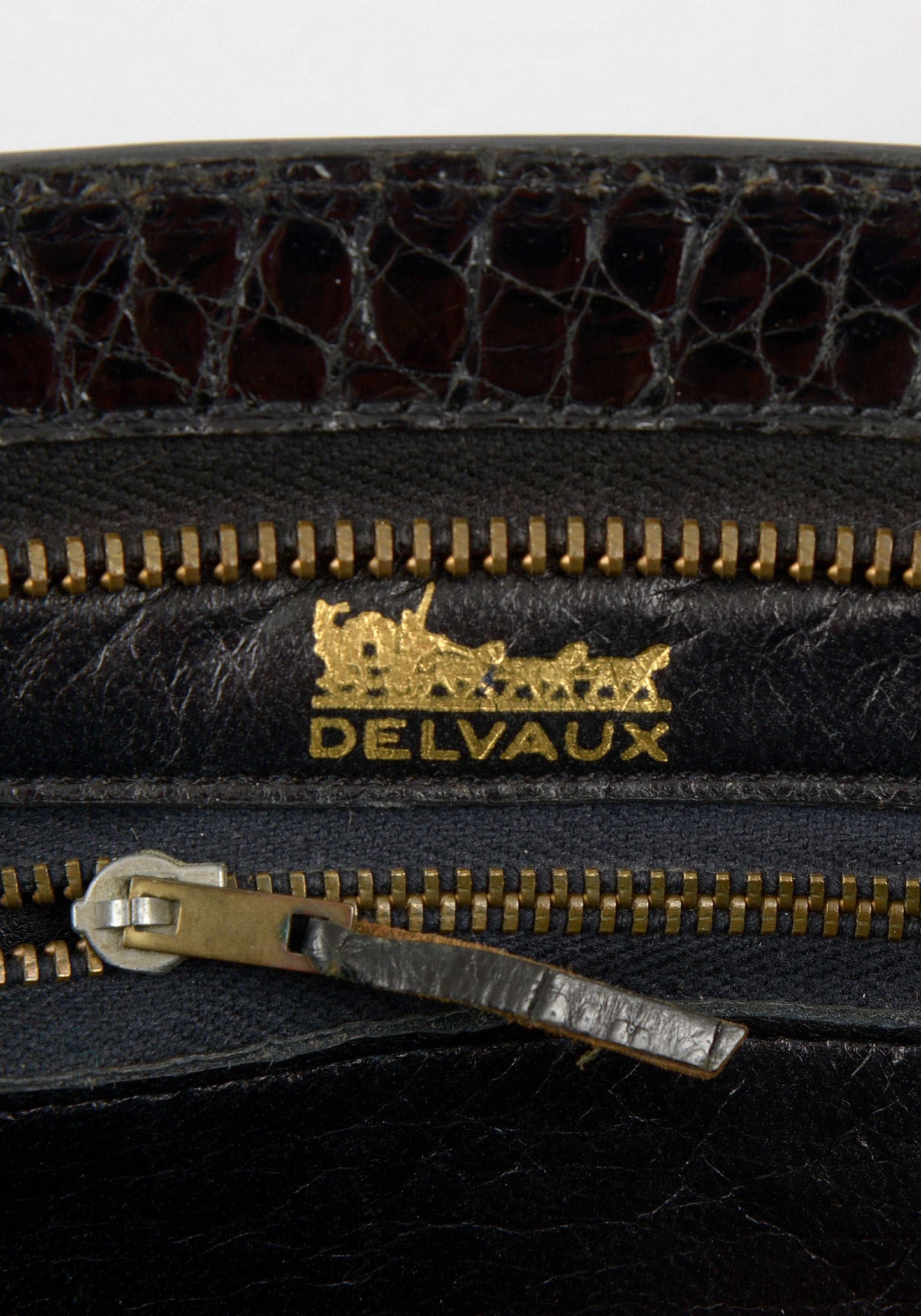 Delvaux vintage alligator clutch/shoulder bag 1975