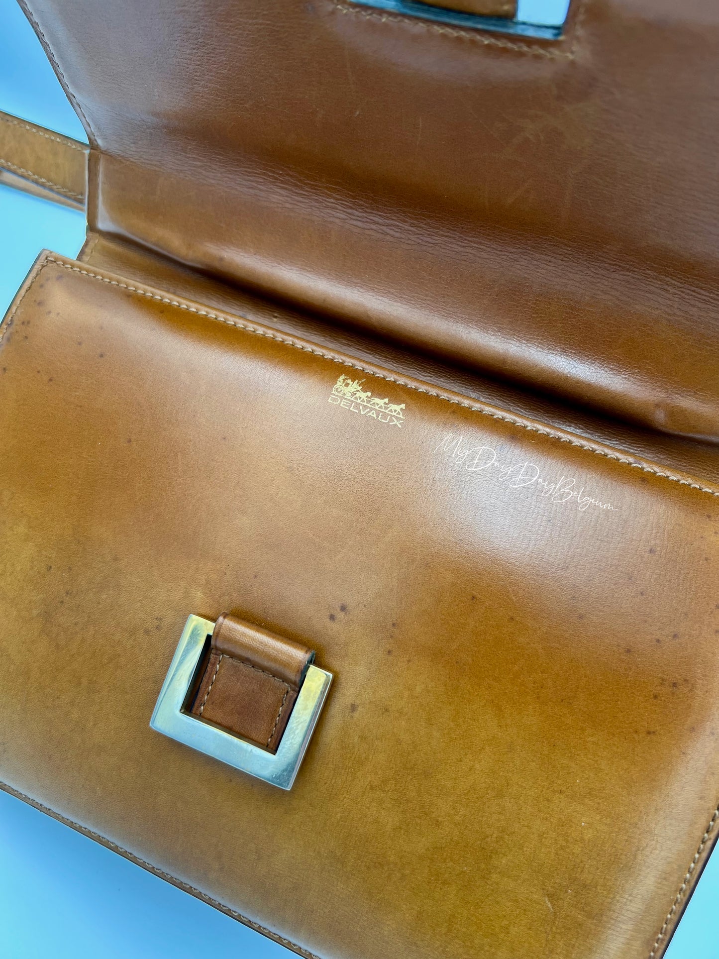 Delvaux vintage crossbody camel colour 1969