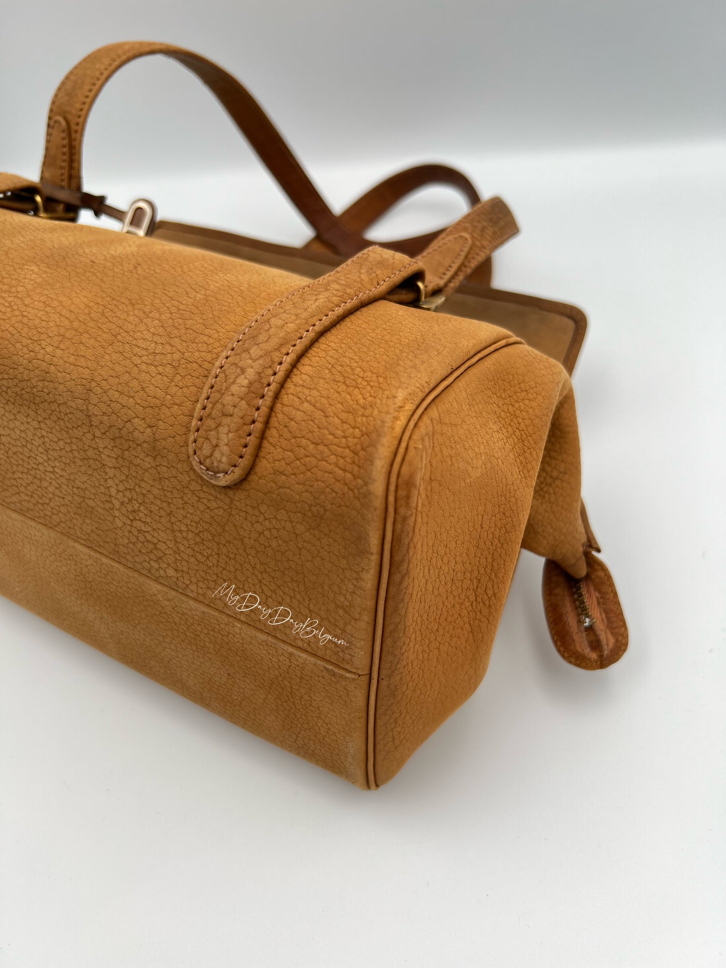 Delvaux vintage top handle collector piece from 1954