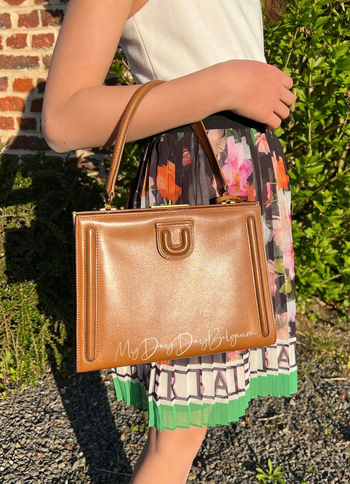 Delvaux Vintage Top Handle Camel 1965