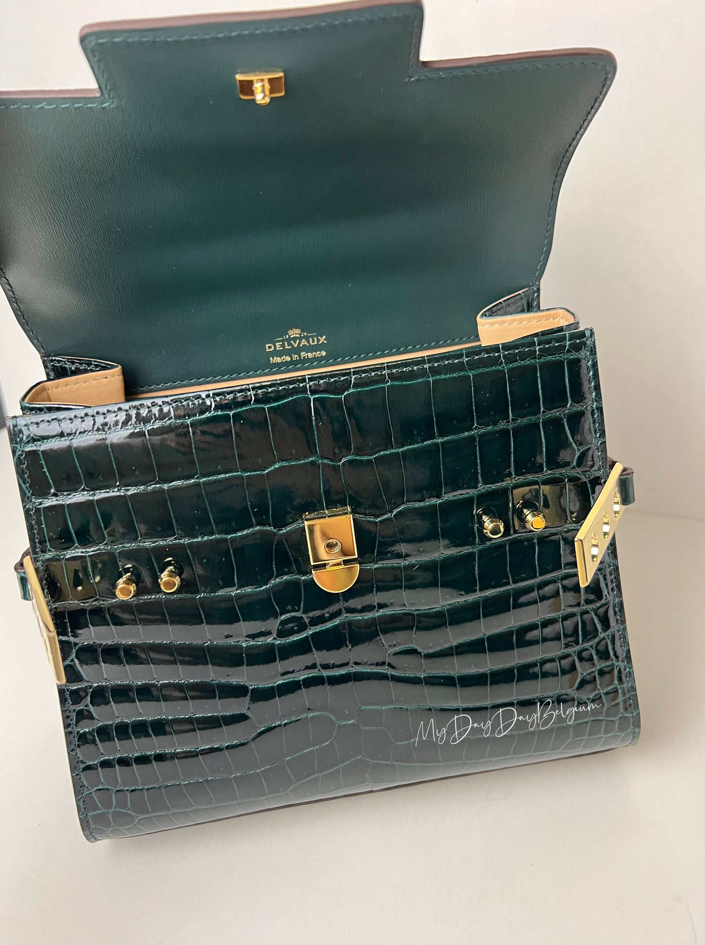 Delvaux Tempête PM emerald alligator