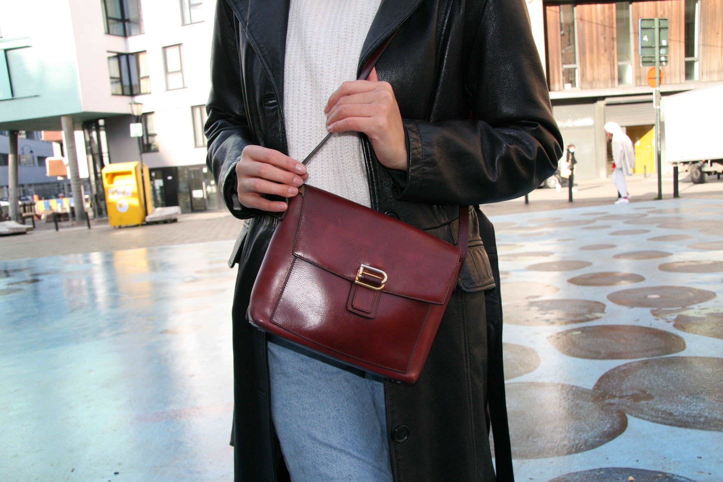 Delvaux vintage crossbody 1981