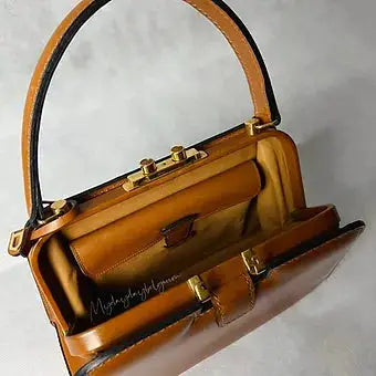 Delvaux Vintage Top Handle Camel 1957