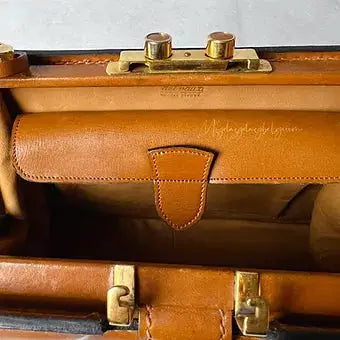 Delvaux Vintage Top Handle Camel 1957