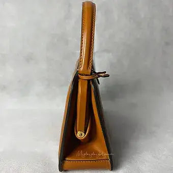 Delvaux Vintage Top Handle Camel 1957