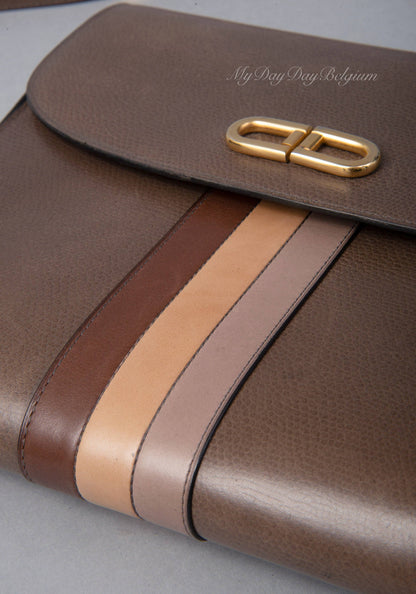 Delvaux Vintage Crossbody / Shoulder Bag Taupe 1983